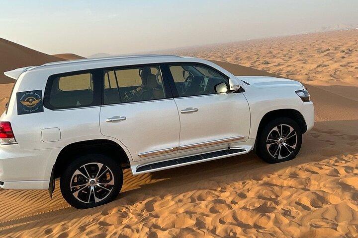 Soirée VIP Safari dans le désert Dubaï avec dîner barbecue et spectacles en direct