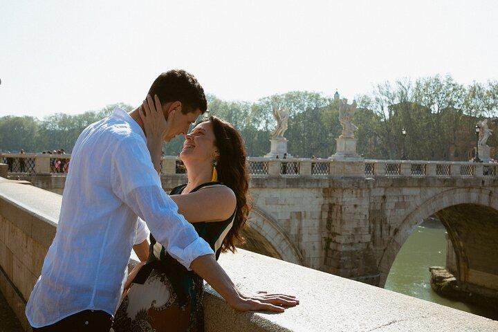 Rome: 1-Hour Private Photo Shoot for Family, Couples or Solo