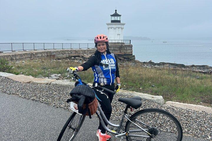サウス ポートランド メローからの 2 時間の灯台自転車ツアー