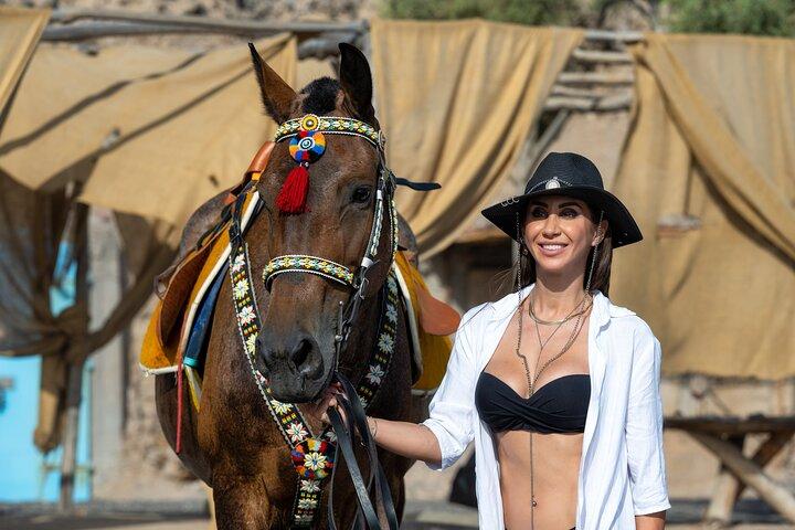 Santorin: Reiten Sie mit einem Esel oder Pferd durch Vulkanlandschaften