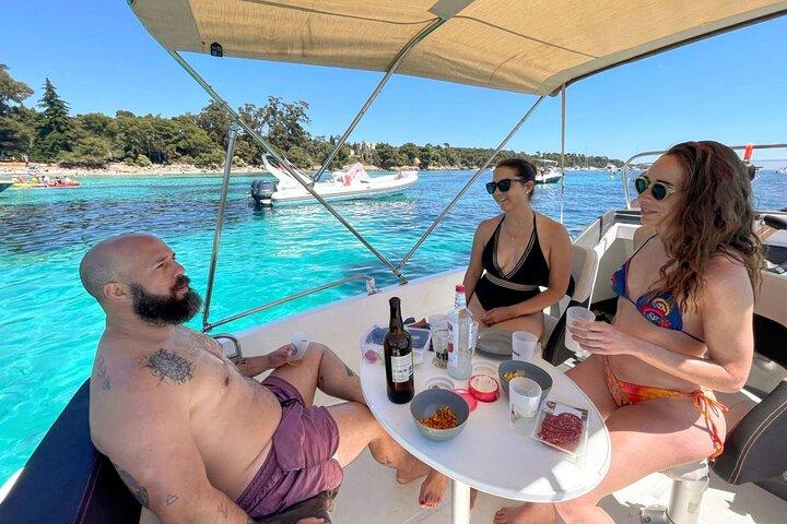 Escursione a Cannes alle Isole di Lérins in barca privata