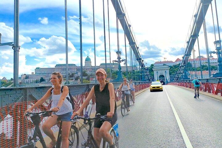 Budapest & Buda Slot E-cykel tur med en lokal guide