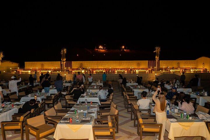 Safari dans le désert en soirée avec dîner barbecue au camp du patrimoine arabe