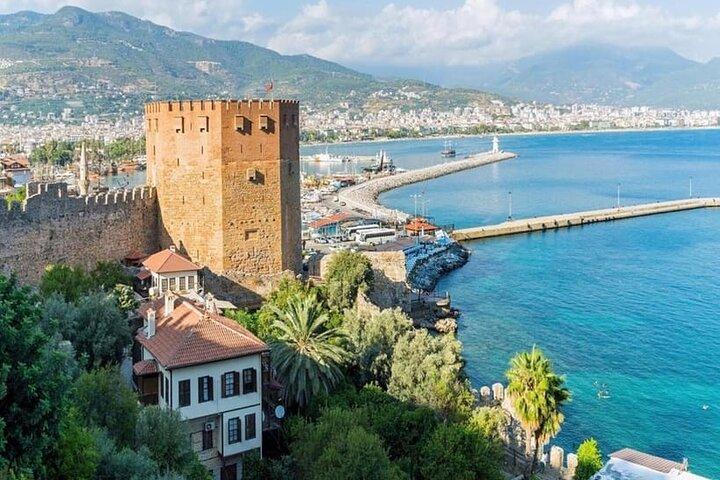 Alanya stad met de bus met boottocht