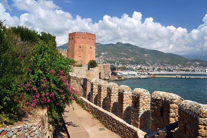 Alanya stad met de bus met boottocht