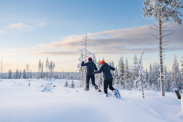 Wilderness avventura con racchette da neve