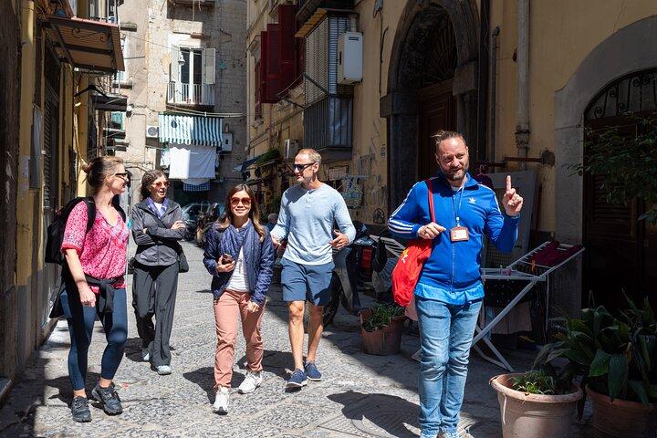 Napoli Street Food & Market Tour per buongustai (tutto compreso!)
