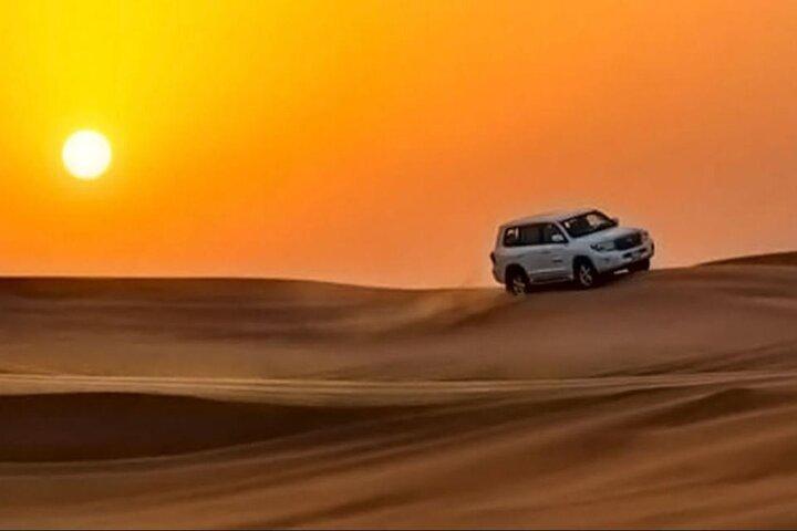 Doha: Hoteller i nærheden af Inland Sea Desert Safari med Camel Ride & Dune Bashing