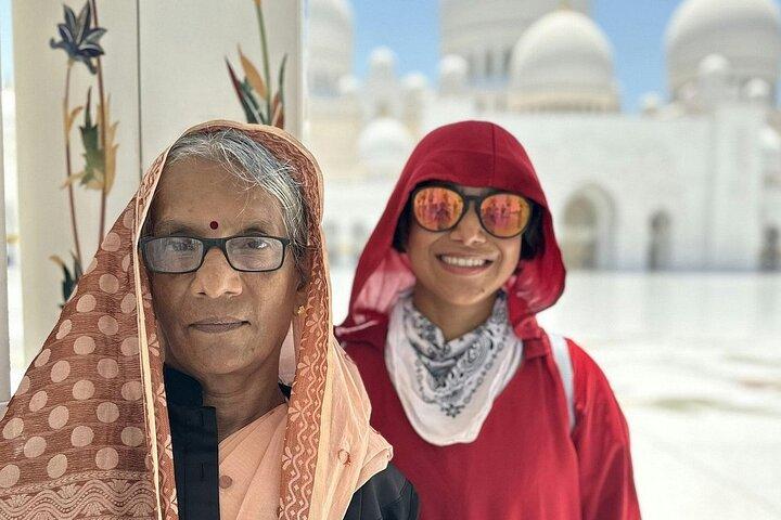 BAPS Hindu Mandir & Grand Mosque Visit with Abu Dhabi Sightseeing