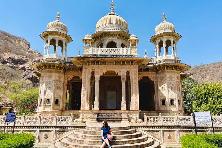 Explorez la journée complète Jaipur Guided Tour en voiture avec guide