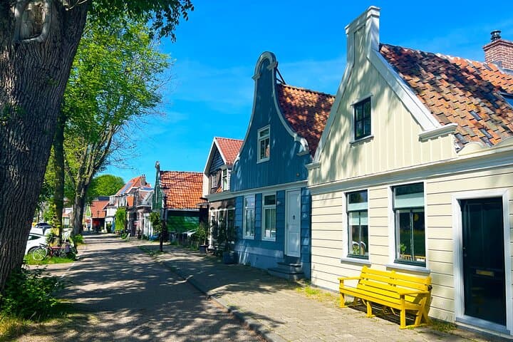 Bike Tour of Amsterdam Countryside and Villages private guide
