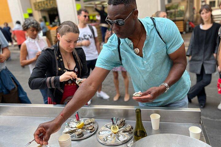 Tour gastronomico del centro storico di Nizza e del mercato locale con 10 degustazioni autentiche