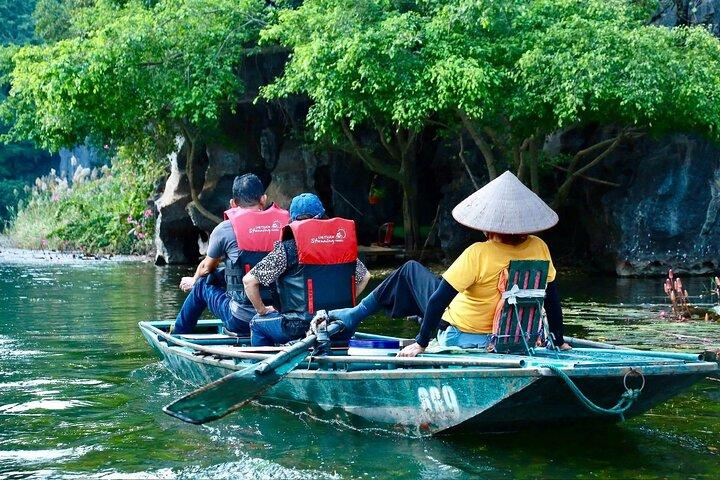 Fra Hanoi til Ninh Binh Fulddags lille gruppe på 9 guidet tur
