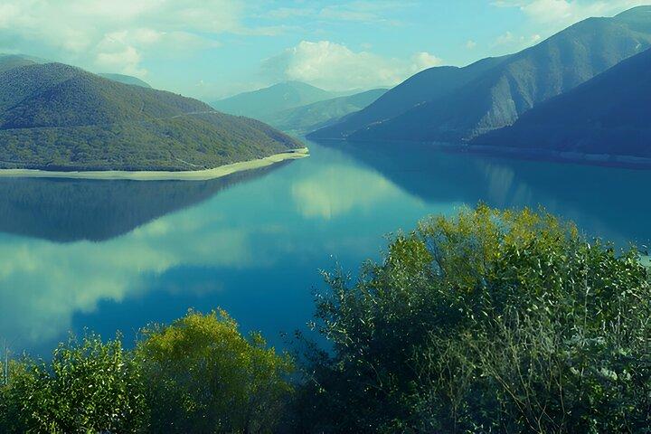 Fra Tbilisi til Kazbegi Stepantsminda Gudauri GroupGuided Tour
