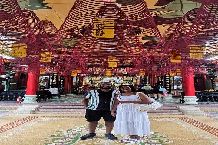 ダナンからホイアンへ民間送迎で古代の町
