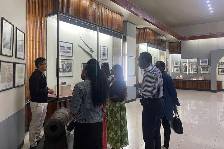 Hanoi Hoa Lo Prison and War museums Tour