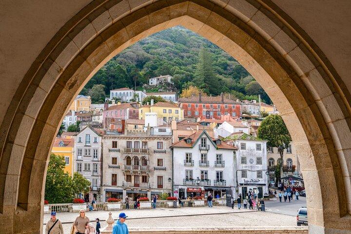 Kleingruppentour : Sintra, Pena Palace, Cape Roca & Cascais
