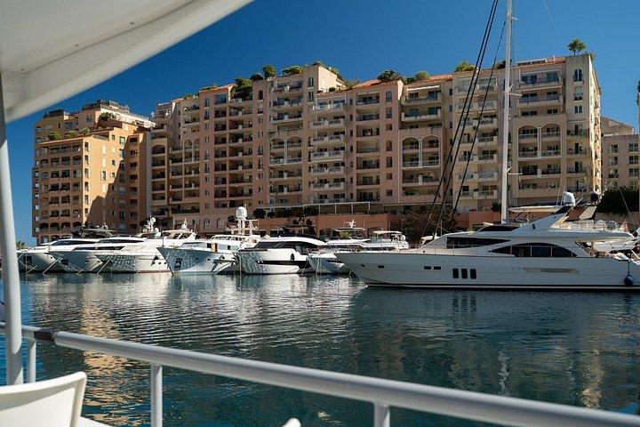 Discovery DE the Principality from the sea