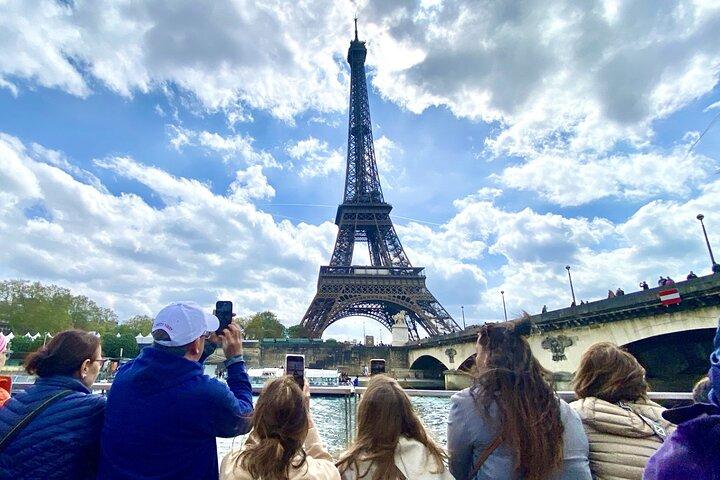 Excursão de dia inteiro autoguiada em Paris saindo de Londres pela Eurostar com o cruzeiro pelo rio Sena