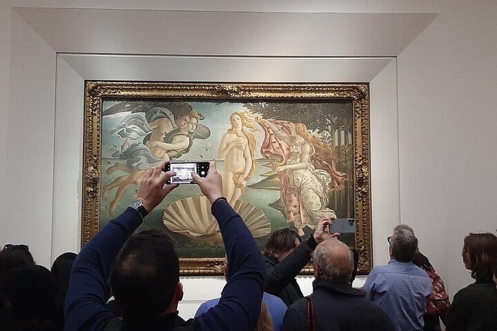 Boleto de Florencia y los Uffizi en tren de alta velocidad: excursión de un día desde Roma