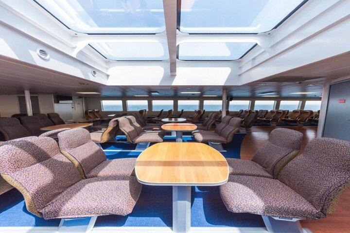 Ferry de ida e volta de Alcudia Mallorca para Menorca