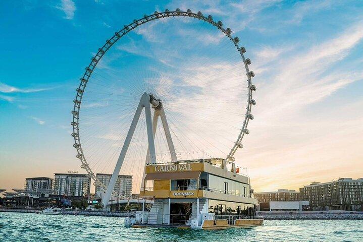 Dubai Marina Luxus Dinner Cruise mit Buffet, Live-Unterhaltung