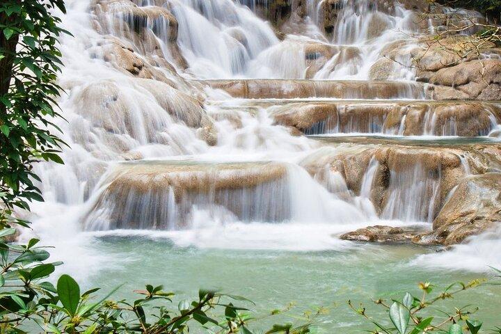 Få svar från personal och tidigare gäster på Dunn's River Falls/Ocho Rios.