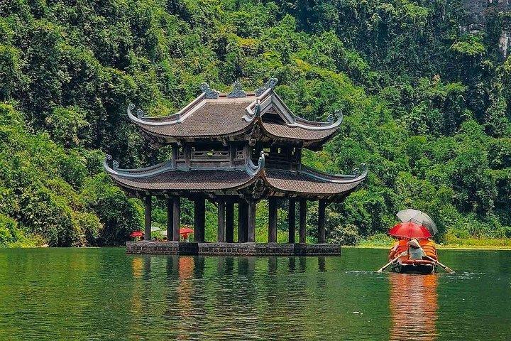 豪華なプライベートニンビン日帰り旅行： トランアン、ビチドン、ムア洞窟