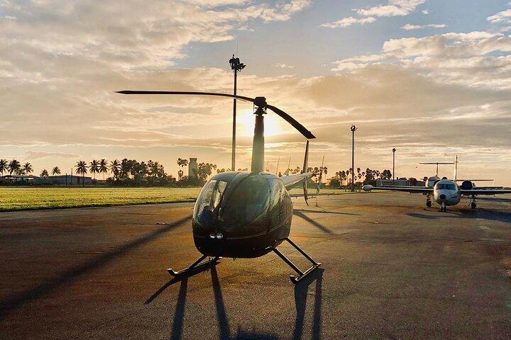 Tour privado en helicóptero por Miami para 3 pasajeros
