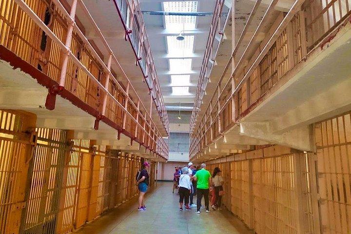 乗馬とアルカトラズ刑務所のチケット
