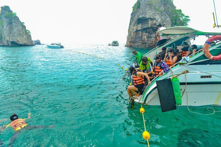 Koh Rok & Koh Haa Speedboat Tour avec plongée, déjeuner et transferts