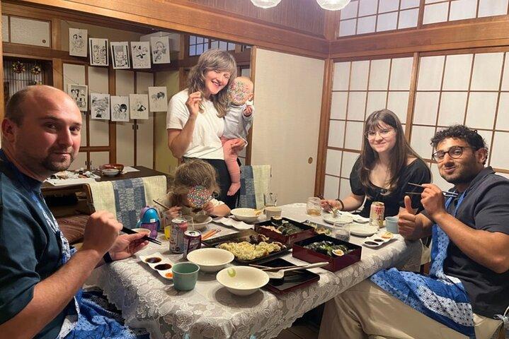 横浜：マンガ・アニメアート＆畳部屋での料理体験