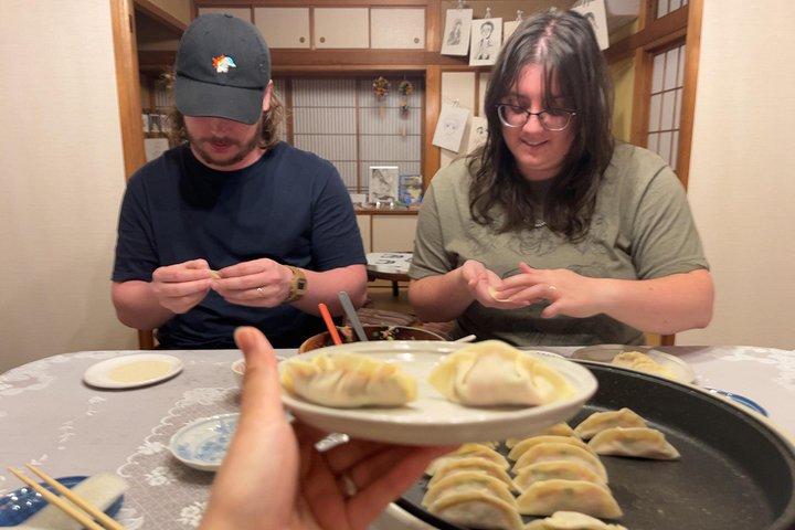横浜：マンガ・アニメアート＆畳部屋での料理体験