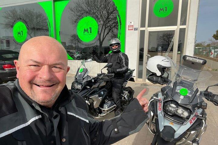 Rutas guiadas en moto por Mallorca Descubre la isla