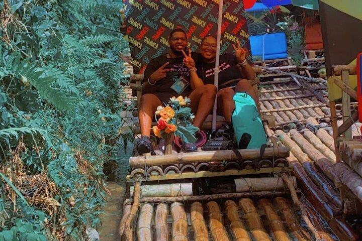 Montego Bay Jamaica Highlights Tour, compras e rafting de bambu