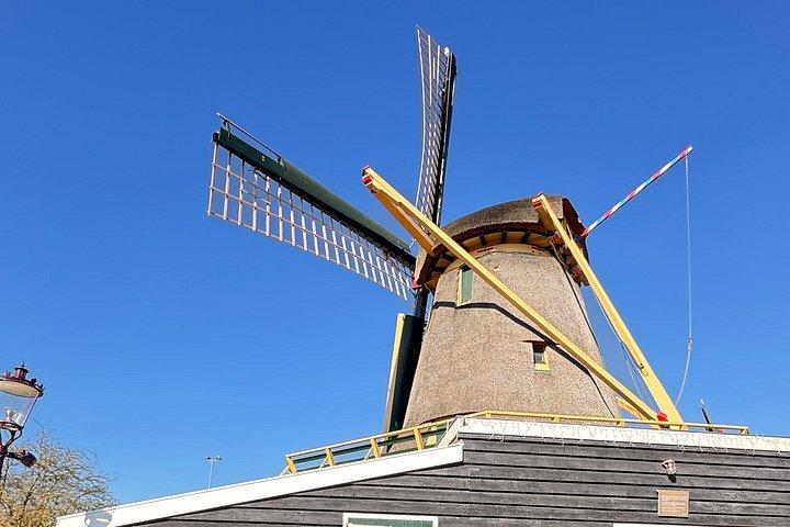 Escape Amsterdam: E-Bike to Zaanse Schans Windmills & Zaandam