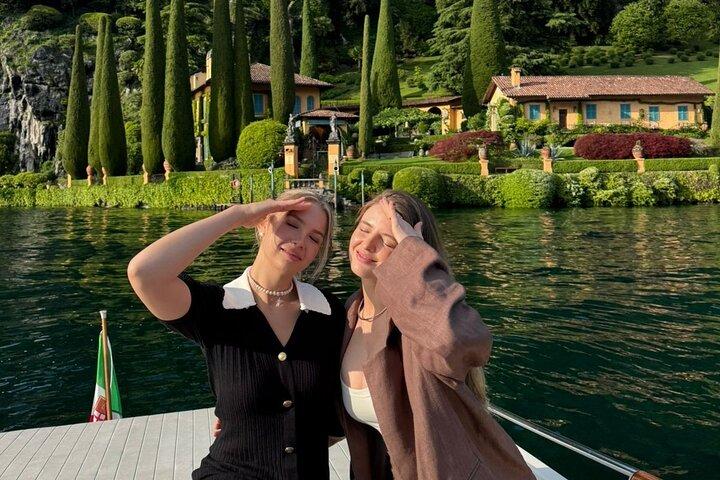 Excursion en bateau de luxe sur le lac de Côme : Prosecco, lieux de tournage et musique