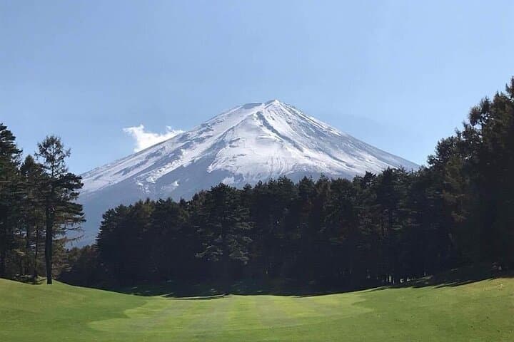 Mt Fuji Private Golf Trip with English guide from Tokyo.