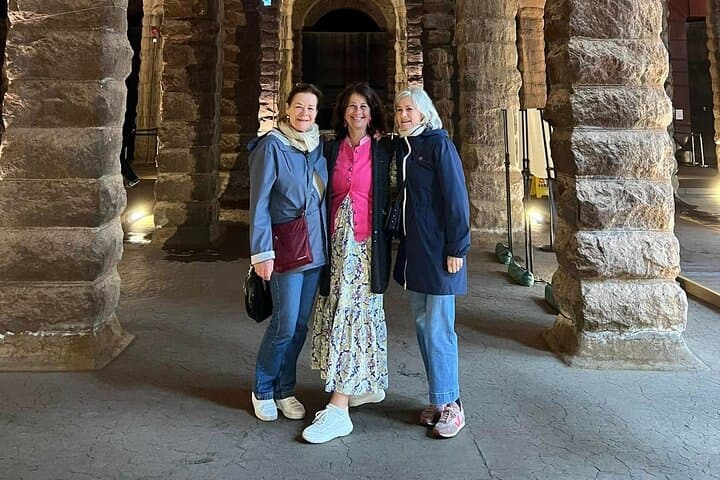 Private tour for Women by Women - Hong Kong and Kowloon