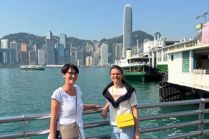 Private tour for Women by Women - Hong Kong and Kowloon