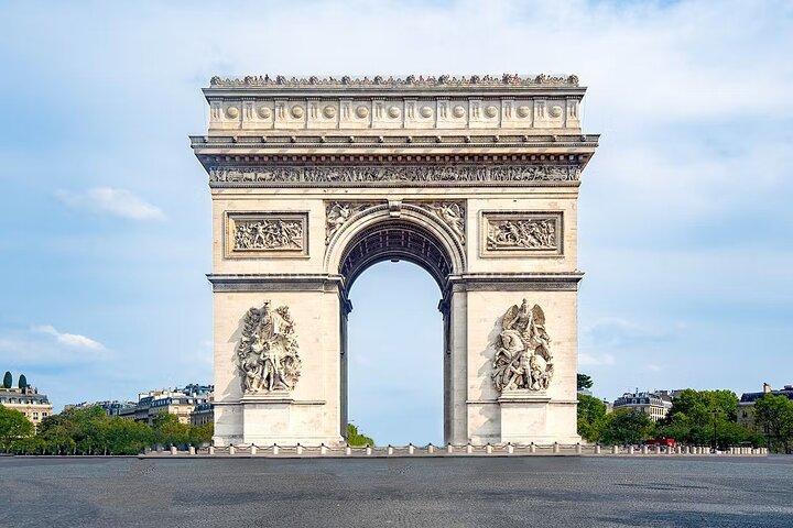 Entrée Arc de Triomphe avec accès sur le toit