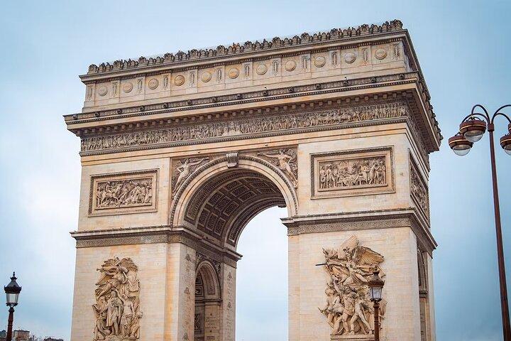 Entrée Arc de Triomphe avec accès sur le toit