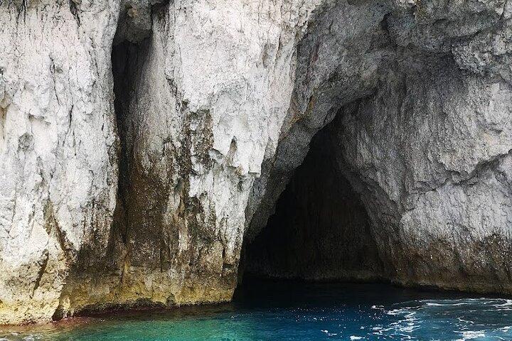 Excursion en bateau à Syracuse avec le capitaine Mirko Snorkeling et grottes