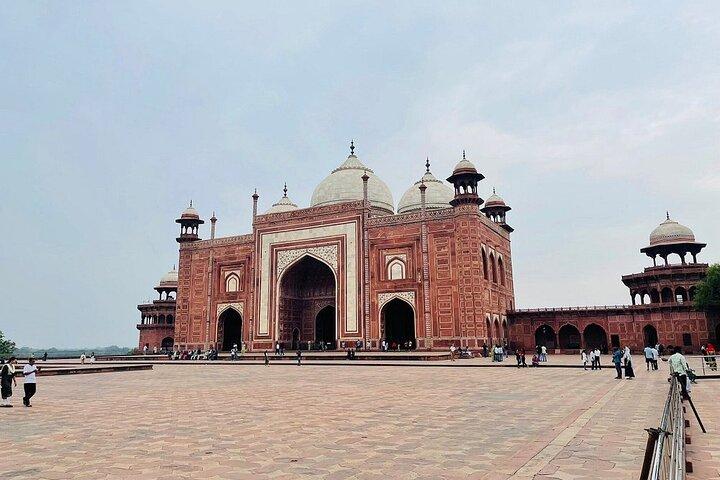 Jaipur nach Taj Mahal Agra Tagesausflug mit dem Zug