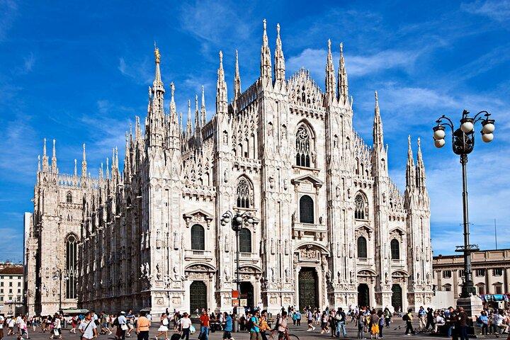 パリ発イタリア、フランス、スイス、モナコ7日間ツアー