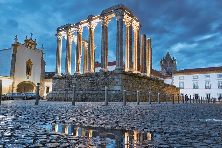 Visite privée d'Evora au départ de Lisbonne Tous les billets inclus