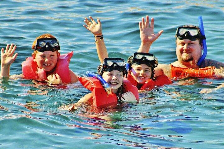 Catamarã para Isla Mujeres – Kids Go Free! (apenas pagamento do Dock Fee)