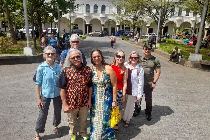 Sightseeing old town San Salvador with Hugo's City Tour