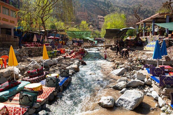 Tagesausflug durch das Ourikatal - Atlas Mountain & Berber Village