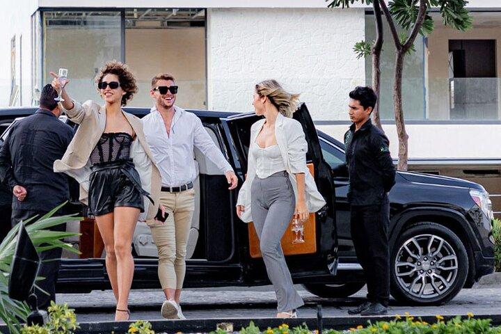 Deluxe Limousina GMC desde el Aeropuerto Cancun